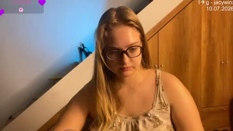 Snapshot of jacywinslat chatting on 07-10-26, 07:38 jacywinslat online show from 07-10-26, 07:38