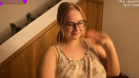 Snapshot of jacywinslat chatting on 07-20-26, 12:03 jacywinslat online show from 07-20-26, 12:03