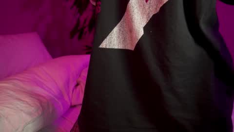 Snapshot of jada_valentine chatting on 01-28-25, 11:39 Jada online show from 01-28-25, 11:39