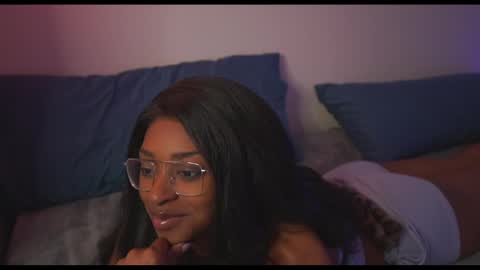 Snapshot of jada_valentine chatting on 11-03-25, 05:09 Jada online show from 11-03-25, 05:09