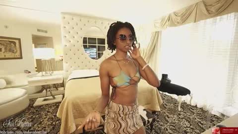 Snapshot of jada_valentine chatting on 01-05-26, 05:27 Jada online show from 01-05-26, 05:27