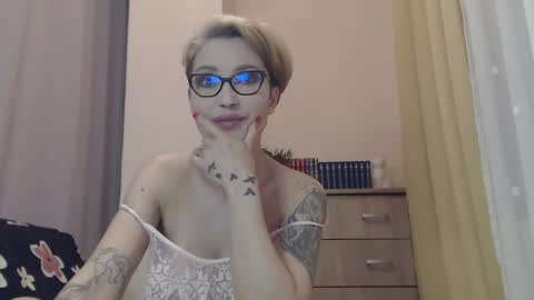 Snapshot of jadapink___ chatting on 04-18-26, 06:23 Jada online show from 04-18-26, 06:23