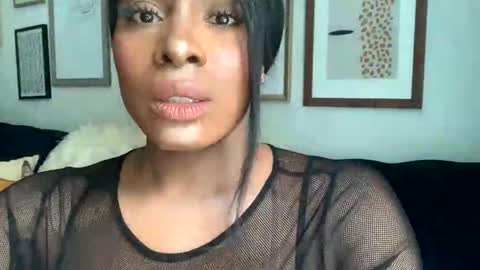 Jade online show from 10-08-25, 09:12