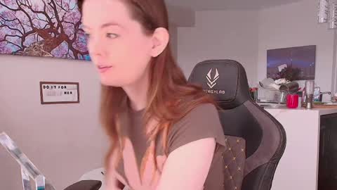 Jade49 online show from 04-05-26, 06:38