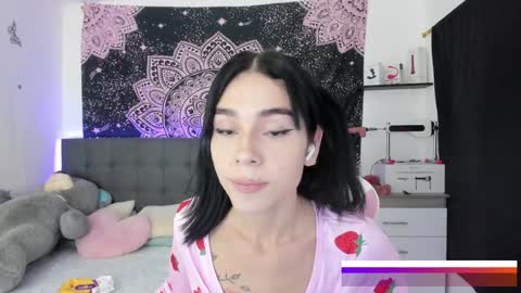 Snapshot of jade__weed chatting on 01-23-25, 10:44 online show from 01-23-25, 10:44
