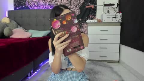 Snapshot of jade__weed chatting on 02-07-25, 10:41 online show from 02-07-25, 10:41