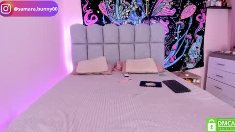 Snapshot of jade__weed chatting on 04-09-26, 09:42 online show from 04-09-26, 09:42