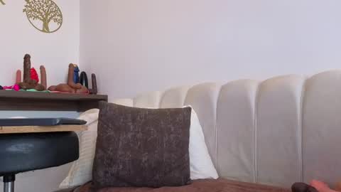 Jade online show from 07-21-26, 01:57