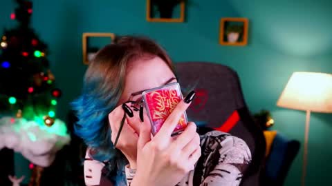 jade_castle online show from 01-04-25, 04:11