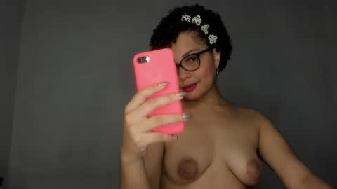 Jadeleidy Dorthini online show from 10-28-25, 09:17