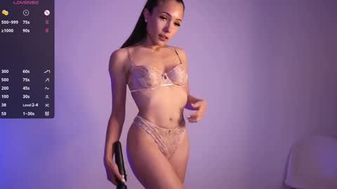 Jade Paris online show from 09-20-25, 10:27