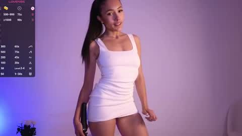 Jade Paris online show from 10-19-25, 08:26