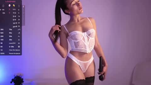 Jade Paris online show from 11-02-25, 06:10