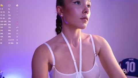 Snapshot of jade_paris chatting on 07-14-26, 02:56 Jade Paris online show from 07-14-26, 02:56