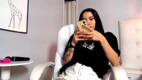 Snapshot of jade_scarllet chatting on 12-31-24, 04:06 karlla scarlet online show from 12-31-24, 04:06