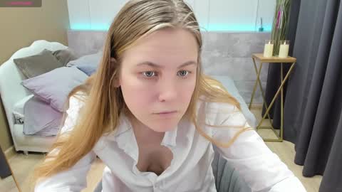 Jade online show from 01-03-25, 11:33