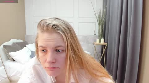 Jade online show from 01-22-25, 09:10