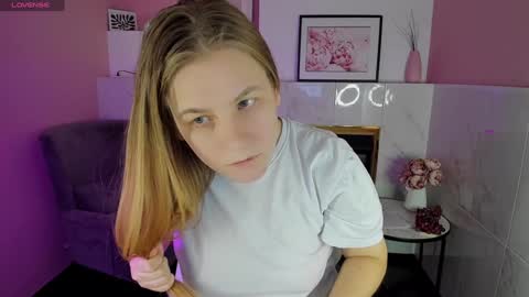 Jade online show from 02-02-25, 07:35