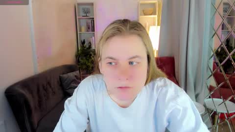 Jade online show from 11-12-25, 09:03