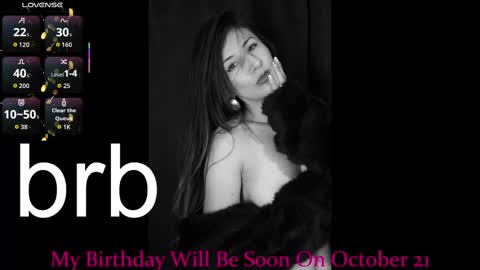 jade white  online show from 09-30-25, 12:54