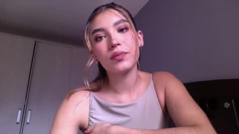 Snapshot of jade_ws chatting on 05-30-26, 09:23 Jade online show from 05-30-26, 09:23