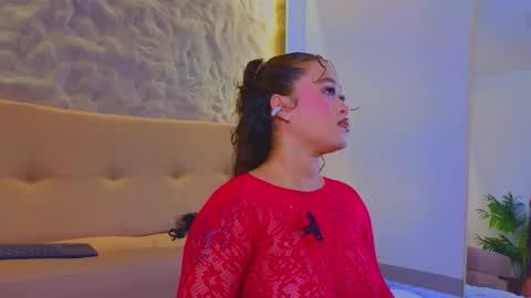 jadee__ online show from 10-19-25, 02:12