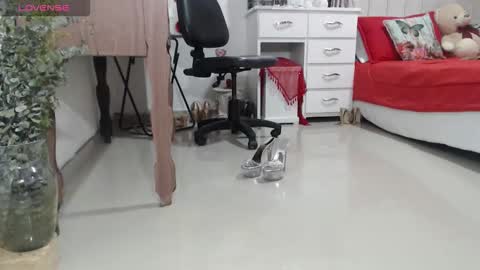 Jade online show from 03-11-26, 06:19