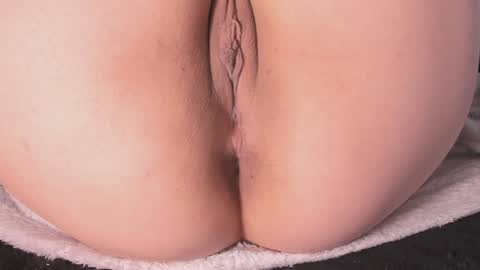 jadeestudios online show from 01-23-25, 05:21