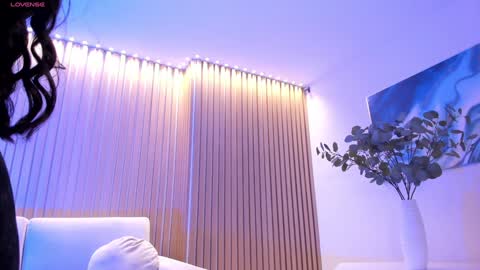 Snapshot of jadeevansx chatting on 12-11-24, 12:02 JADE EVANS online show from 12-11-24, 12:02