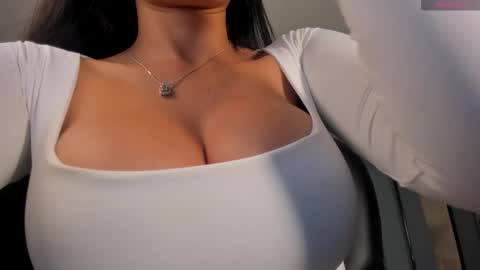 Snapshot of jadeevansx chatting on 11-01-25, 12:40 JADE EVANS online show from 11-01-25, 12:40