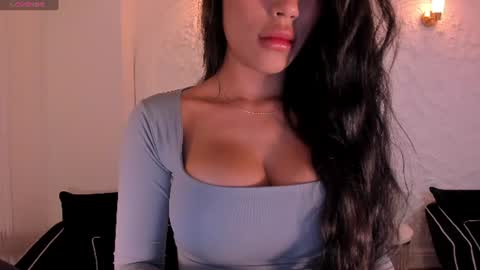 Snapshot of jadeevansx chatting on 07-12-26, 05:37 JADE EVANS online show from 07-12-26, 05:37