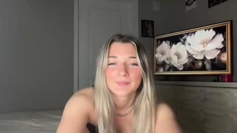 Jade james online show from 03-25-26, 02:17