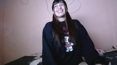 Snapshot of jademadisson chatting on 09-22-25, 02:35 jade online show from 09-22-25, 02:35