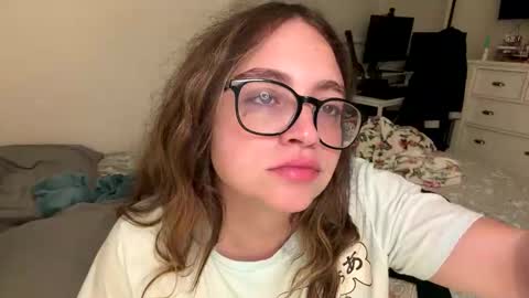 Snapshot of jademonroe0522 chatting on 11-12-25, 10:04 jademonroe0522 online show from 11-12-25, 10:04