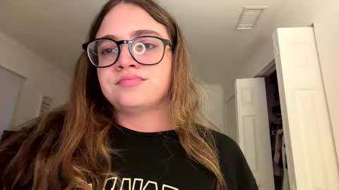 Snapshot of jademonroe0522 chatting on 11-17-25, 11:38 jademonroe0522 online show from 11-17-25, 11:38