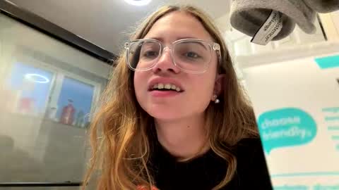 Snapshot of jademonroe0522 chatting on 01-09-26, 12:08 jademonroe0522 online show from 01-09-26, 12:08