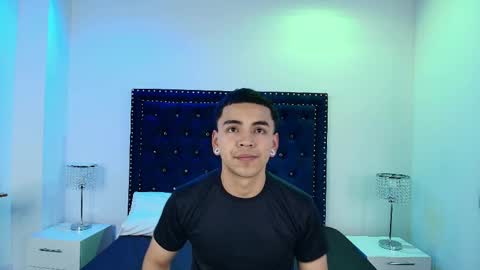 Jaden and Sofia  online show from 04-01-26, 03:18