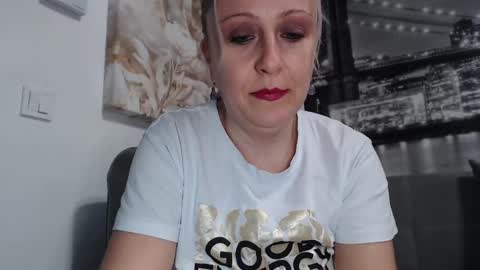 Snapshot of jadesweetness chatting on 12-11-24, 12:02 kate online show from 12-11-24, 12:02