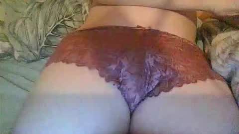 Snapshot of jadethemaskedtrans chatting on 03-10-26, 01:21 Jade online show from 03-10-26, 01:21