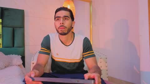 Snapshot of jadiel_stone chatting on 05-26-26, 11:39 Jadiel online show from 05-26-26, 11:39