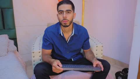 Snapshot of jadiel_stone chatting on 05-30-26, 11:51 Jadiel online show from 05-30-26, 11:51