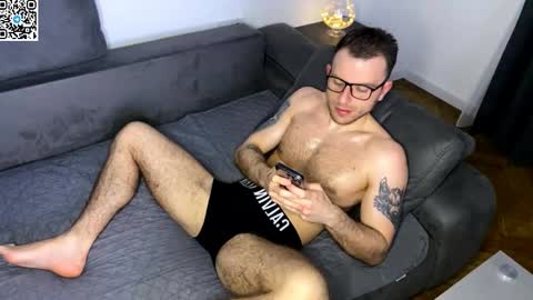 Alex online show from 05-11-26, 07:33