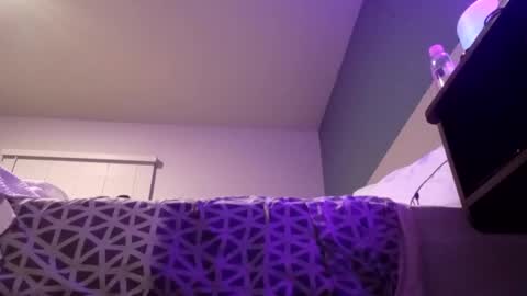 Snapshot of jaidenblake chatting on 02-05-25, 03:23 jaidenblake online show from 02-05-25, 03:23