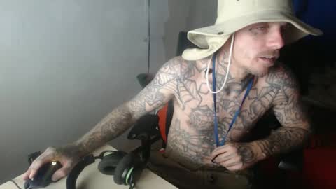 showingitoff online show from 10-06-25, 04:21