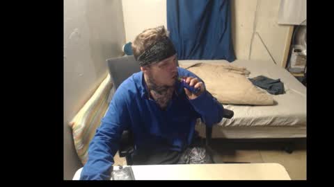 showingitoff online show from 11-03-25, 06:14