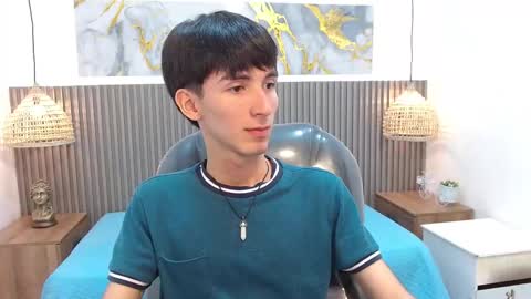 Snapshot of jake_evanss_ chatting on 11-13-25, 01:21 JAKE online show from 11-13-25, 01:21