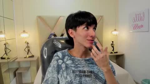 Snapshot of jake_evanss_ chatting on 11-26-25, 05:14 JAKE online show from 11-26-25, 05:14