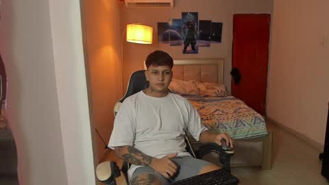 Jake Pons online show from 01-07-25, 01:38