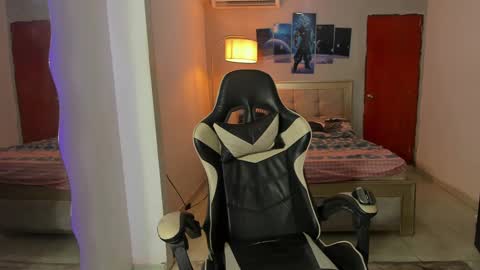 Jake Pons online show from 03-11-25, 01:16