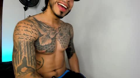 Santiago online show from 01-15-25, 01:56